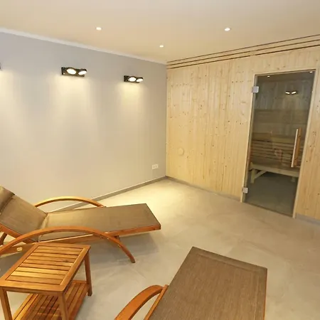 Strandlaeufer Whg 37 Sonnenschein Mit Balkon Baabe