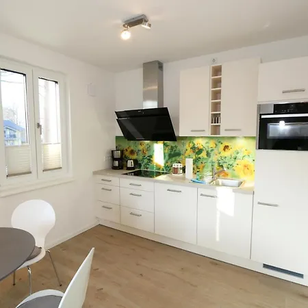 Strandlaeufer Whg 37 Sonnenschein Mit Balkon * Baabe